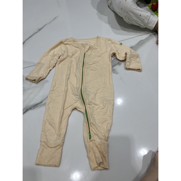 preloved hamako sleepsuit