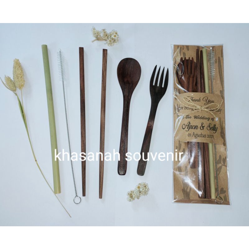 set alat makan kayu Cutlery wooden set souvenir alat makan kayu sendok garpu sumpit kayu sedotan sik