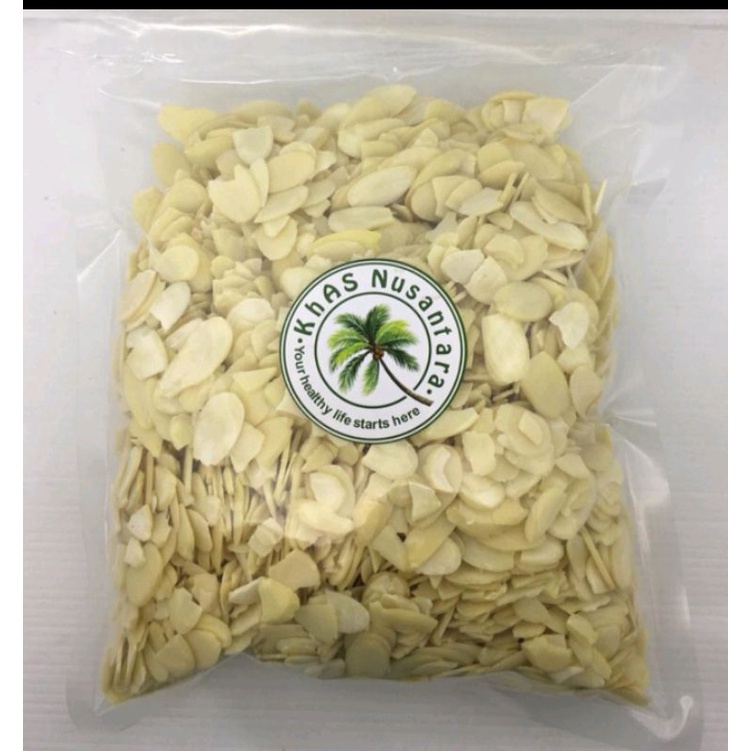 

almond slice mentah 50-100 gram