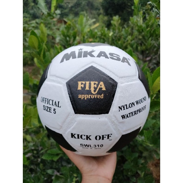 BOLA SEPAK KAKI MIKASA HITAM PUTIH/BOLA KAKI SEPAK MURAH