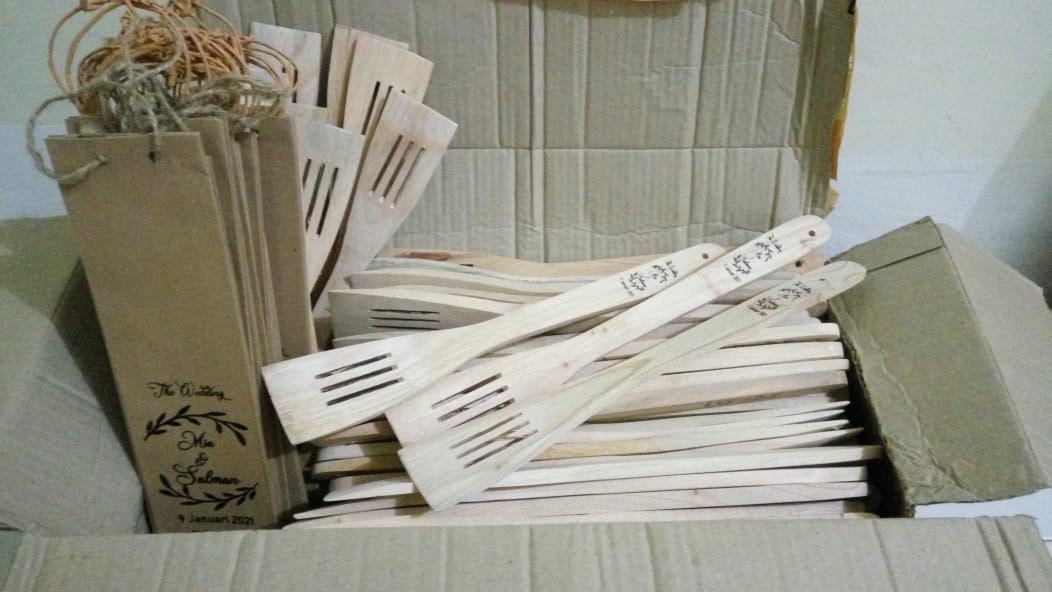 Souvenir Sodet Kayu_souvenir Sodet Panjang Kemas Paperbag_souvenir Pernikahan_souvenir Wedding