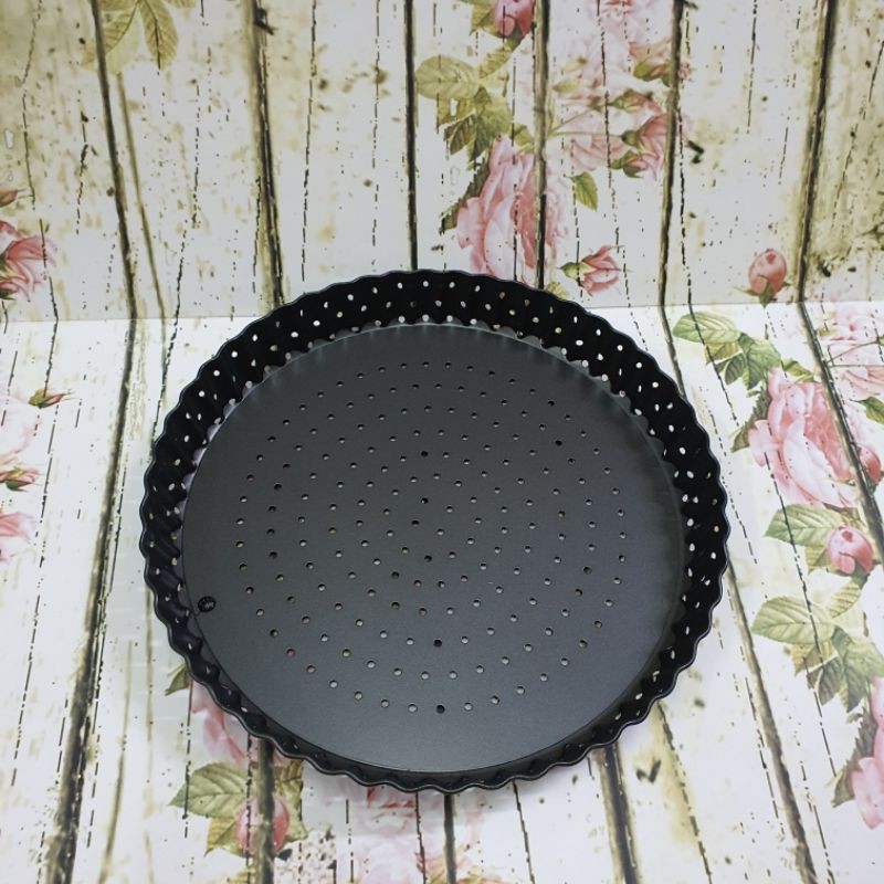 Perforated pizza pan with removable bottom / loyang pizza / pie pan