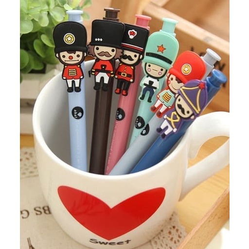 

Pulpen Unik / Lucu Motif Pengawal Kerajaan Inggris