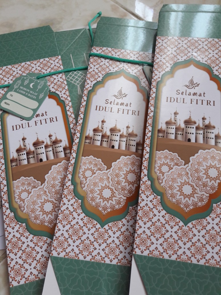 Box Jar / Bottle Lebaran P 9,5 X L 9,5 X T 26 Cm