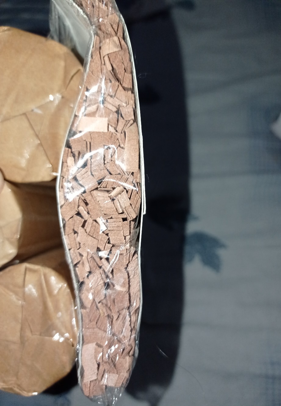 [ 20 Grams ]shredded Paper/ Kertas Cacah/ Gift Box Filler/ Isian Parcel (dark Brown)