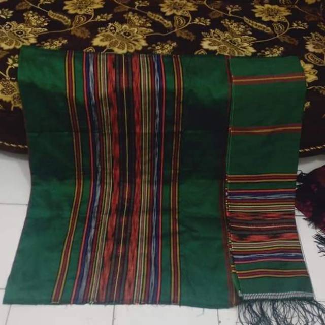Songket tenun mangiring