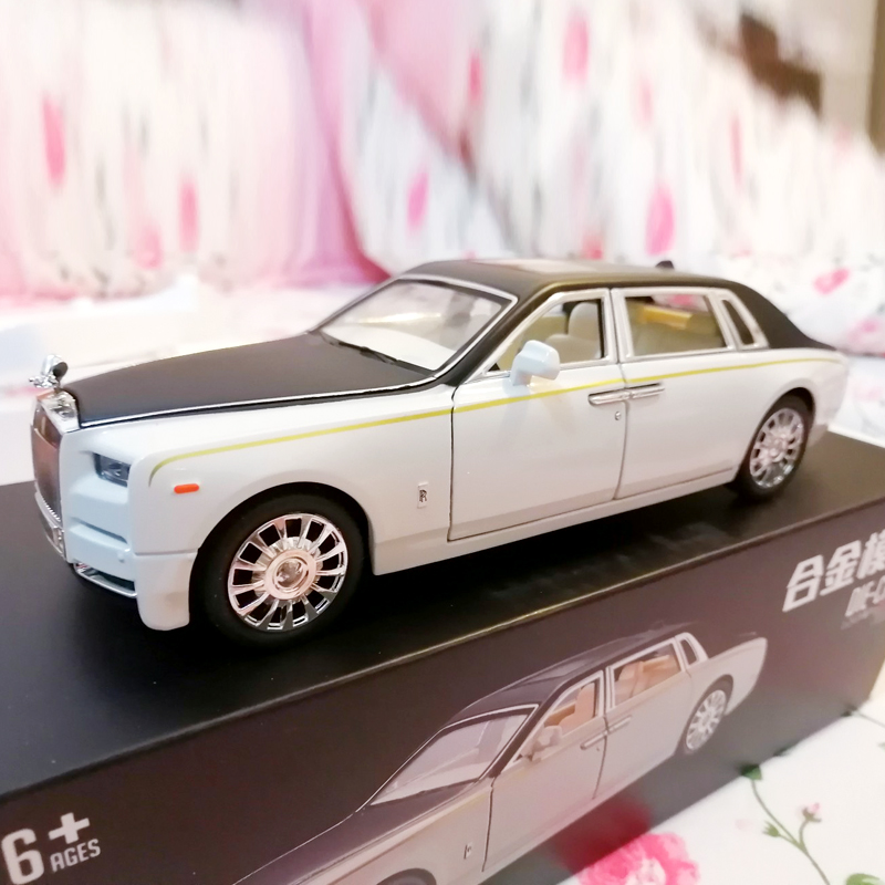 Mainan Simulasi Mobil Roll-Royce Phantom Bahan Alloy Skala 1 / 24 Dengan Suara + Lampu Untuk Hadiah