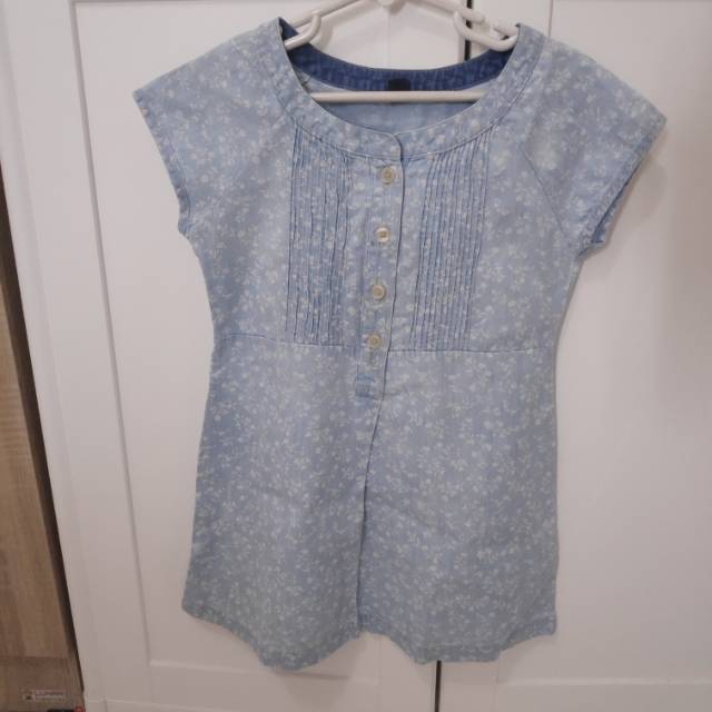 Branded Sale Sisa Ekspor Kaos Anak Perempuan Uniqlo Denim Tops Size 4-6 y