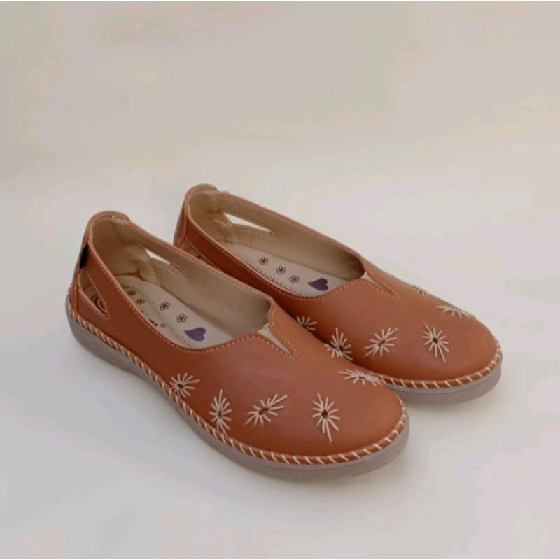 sepatu kickers wanita kekinian murah.big size jumbo ukuran besar 41_45 kode rosie 18