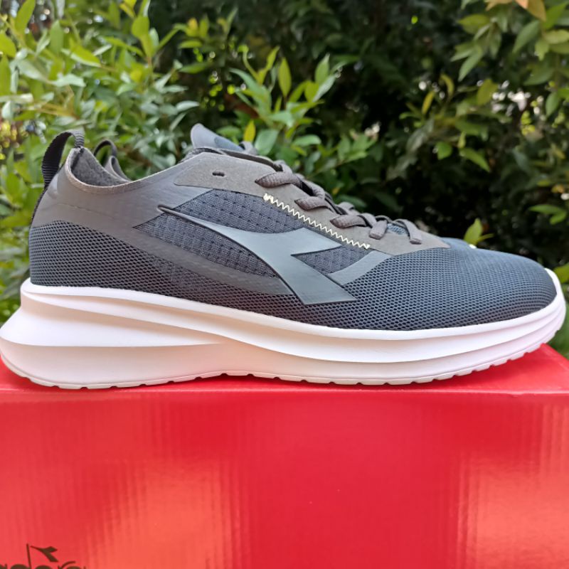 Sepatu Pria Diadora Cigna Dark Grey Original Sport/Casual