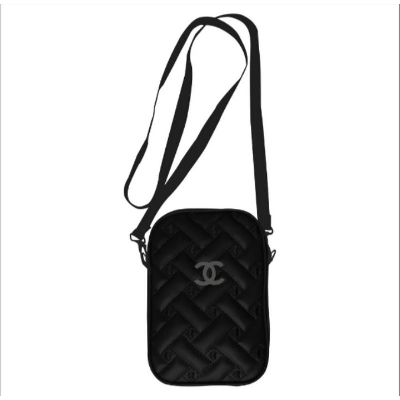 Tas slempang wanita warna hitam