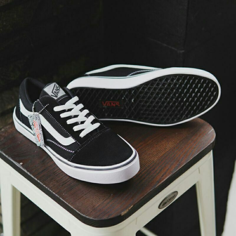 SEPATU VANS OLD SKOOL GRADE ORIGINAL Black White PREMIUM Packing BOX / Sepatu Vans / Sepatu Pria / Sepatu Sekolah