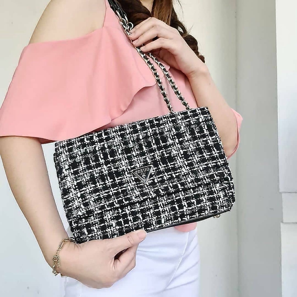 GUESS SHOULDER BAG SLING BAG HAND BAG TAS BAHU TAS SELEMPANG TAS TANGAN TAS WANITA TAS GUESS TAS MUR