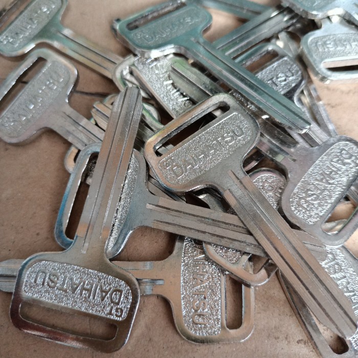 ANAK KUNCI PINTU DUPLIKAT DAIHATSU XENIA GRAND MAX LUXIO