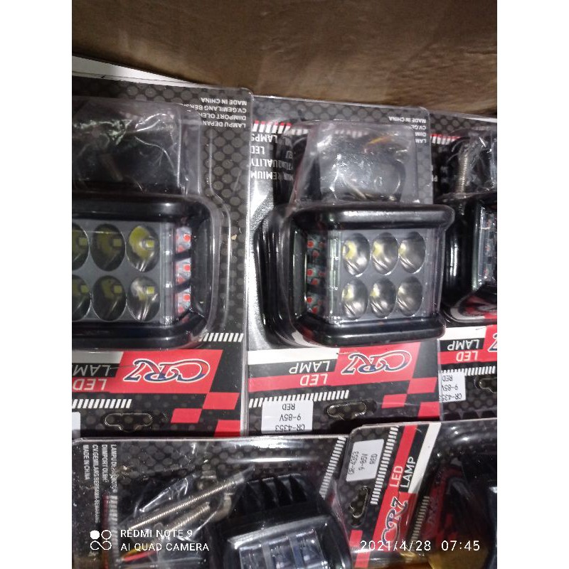 LAMPU SOROT 6 MATA KOTAK