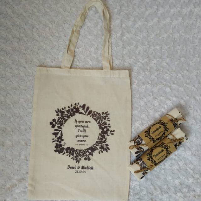 

Tas blacu ukuran 30x40