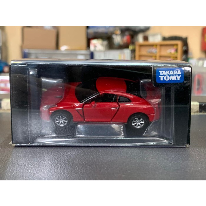 Tomica Limited Nissan GT-R Collection (100 Model Commemorative) Red