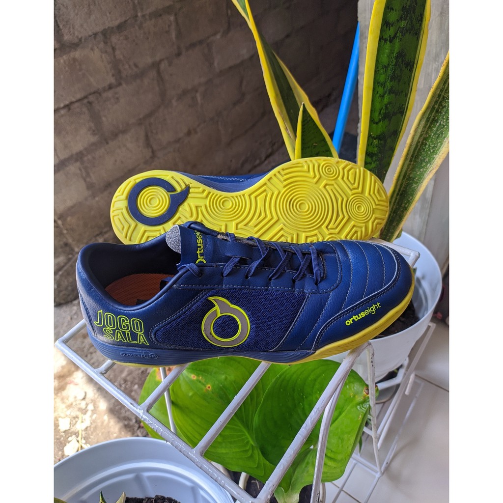 Sepatu futsal Ortus Jogosala Graffity ORI100%