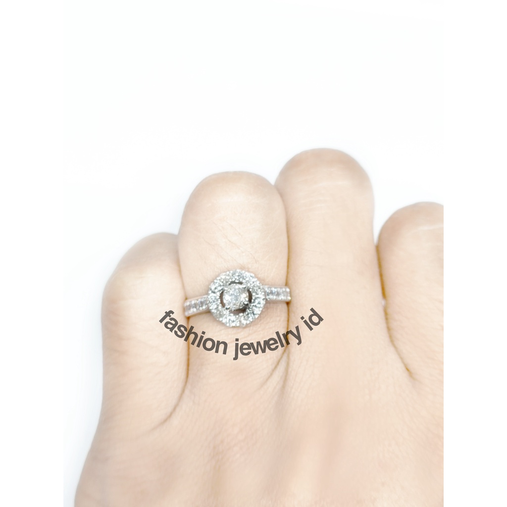 Cincin berlian emas putih