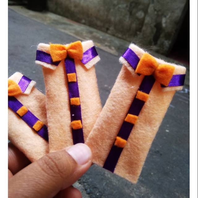 Amplop lebaran model baju