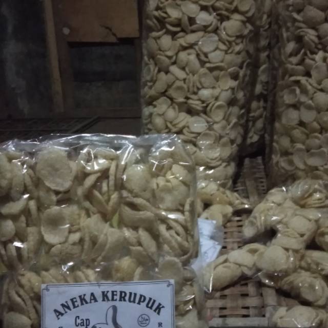 

Kerupuk jengkol