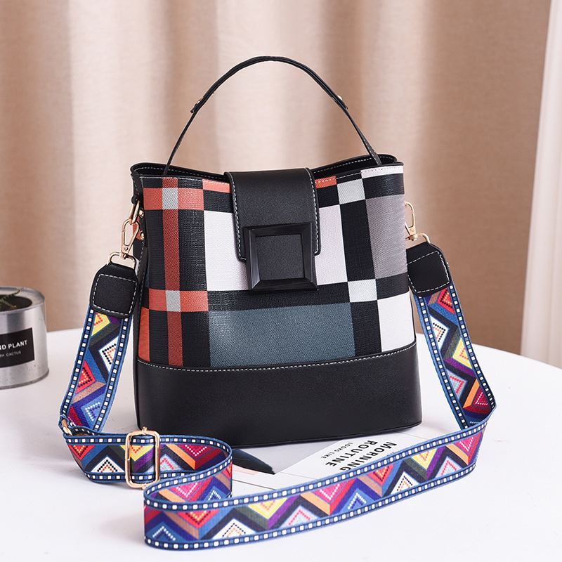 B1280 Tas Selempang Fashion Wanita Modis Kekinian