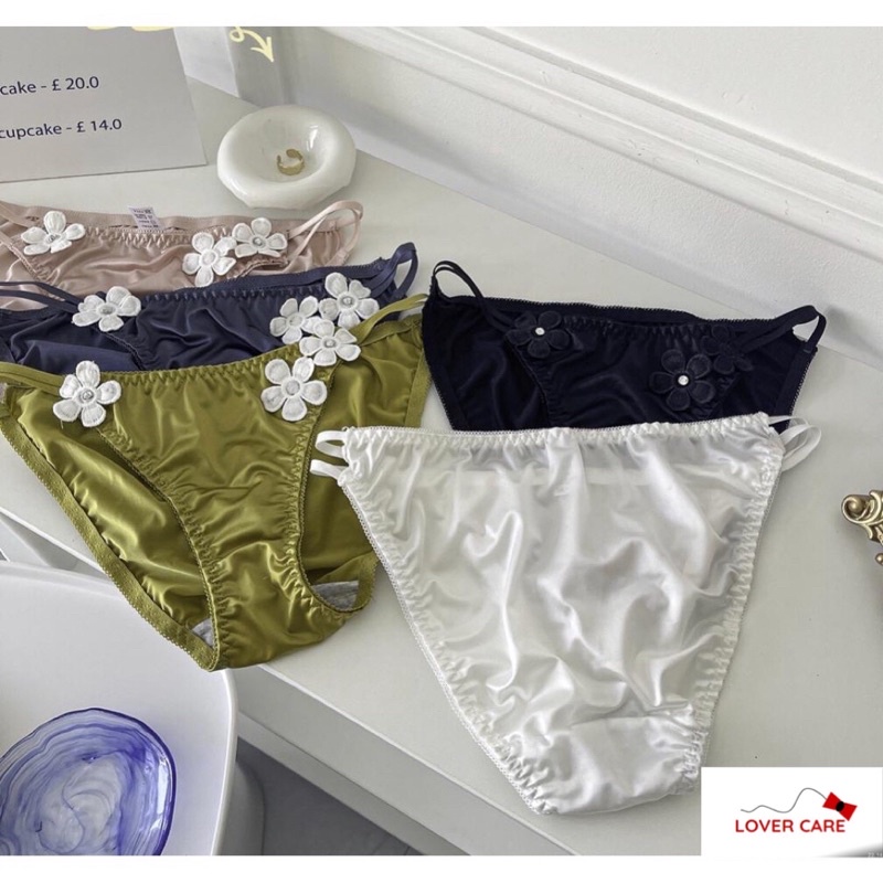 Lovercare - Celana Dalam Wanita Sexy Camellia CD Satin Sutra Gaya Manis Pinggang Rendah