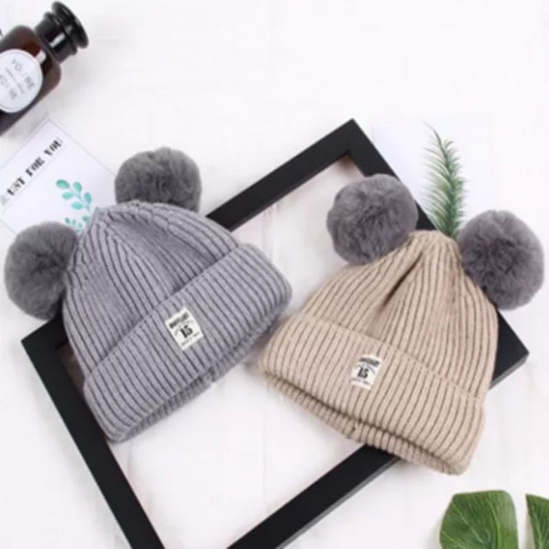 Topi kupluk anak rajut wol pom pom