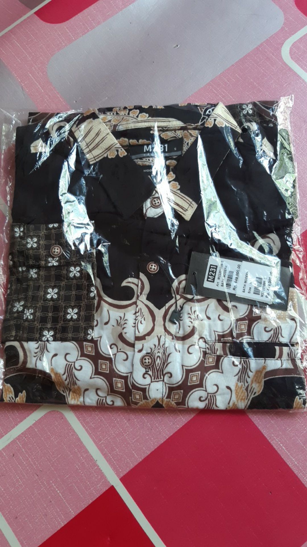 M231 Kemeja Pria Batik Panjang Hitam 1698