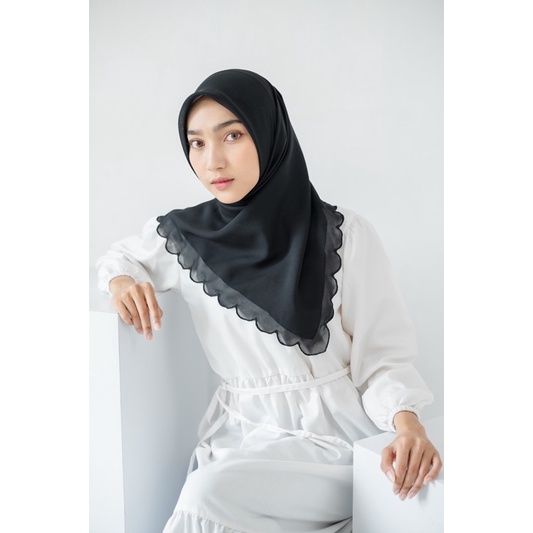VELOSE - Raya Embordery Square Hijab