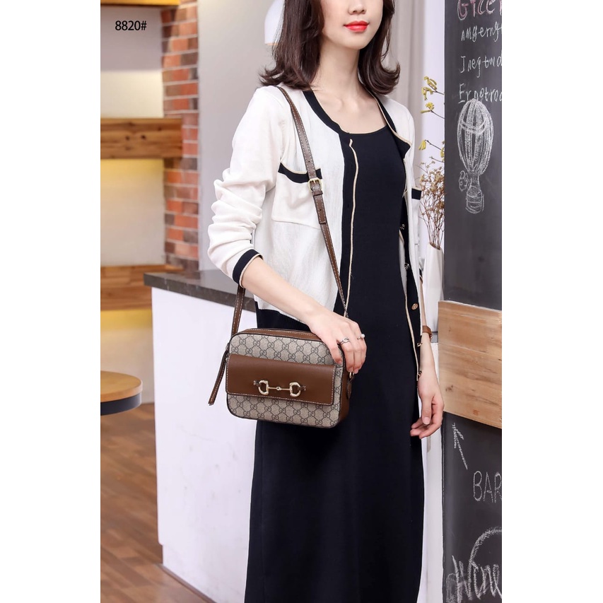 GG  Gold-Toned Hardware Shoulder Bag 8820