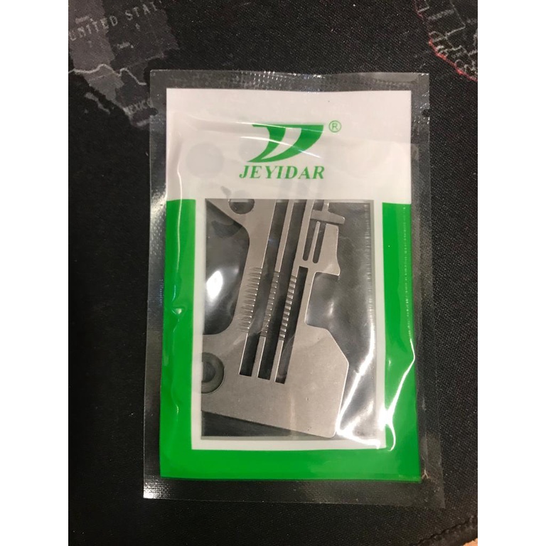 R4305-J6E-E00 Jeyidar - Needle Plate / Plat Jarum Juki MO-6700 MO-6900 Mesin Jahit Obras