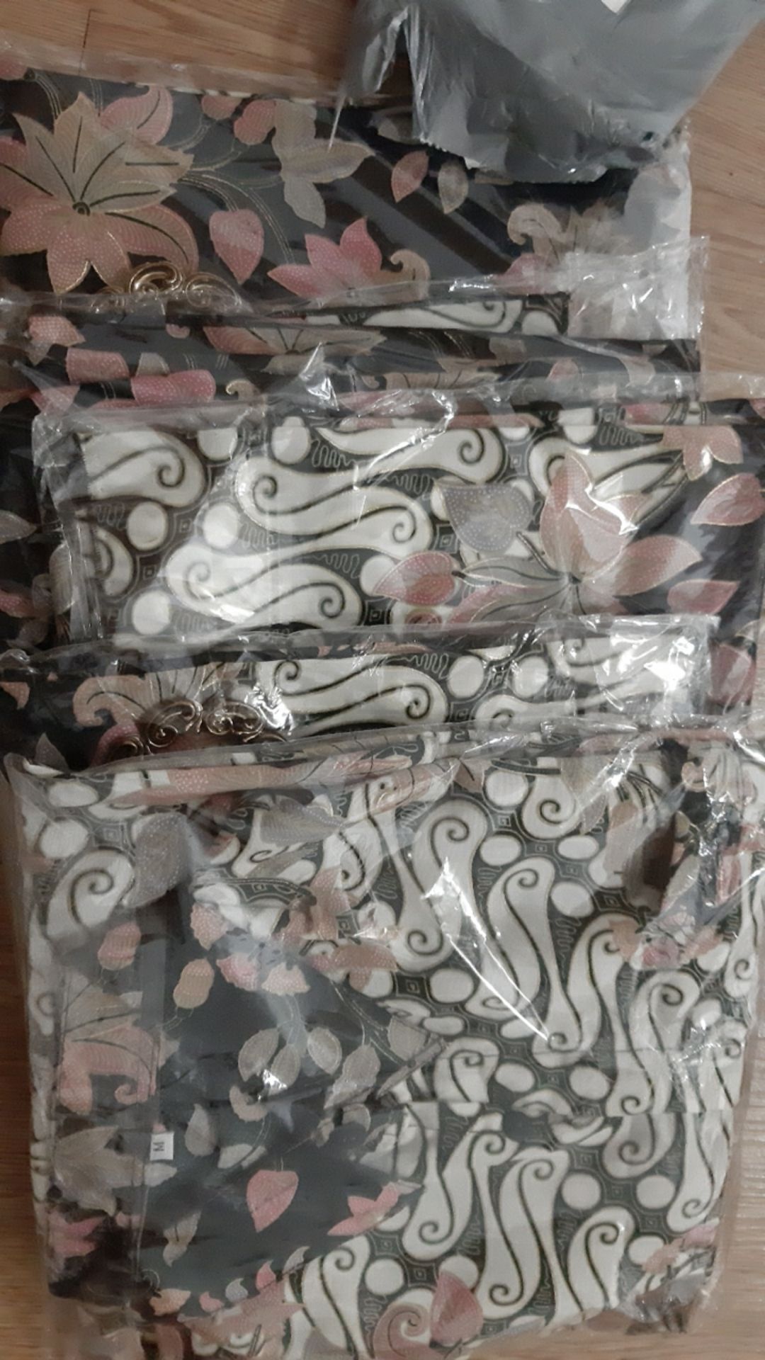 Wm>couple Bogenvil Hitam / Couple Keluarga / Couple Batik Langsung Dari Konveksi