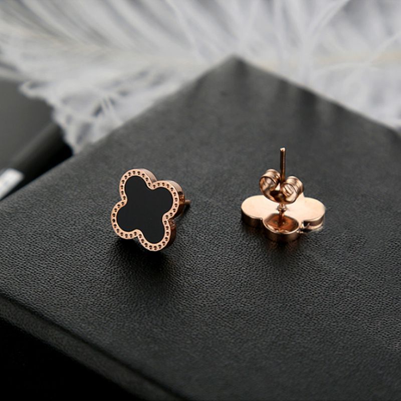 anting tusuk bunga lv Ceramic hitam Gaya Vintage Wanita Korea Titanium Asli Anti Karat Anti Luntur A