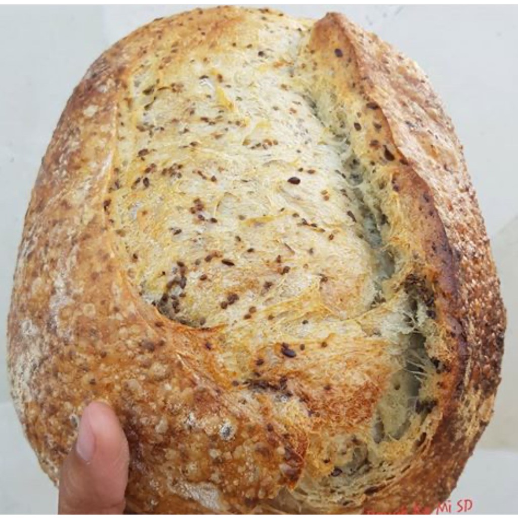

Chia seeds sourdough bread