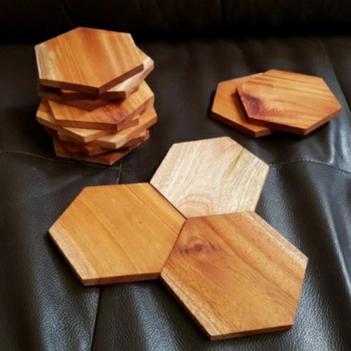 Hexagonal Wood Coaster / Coaster Kayu Segi Enam / Alas Gelas / Tatakan Gelas Kayu Alami Hexagonal