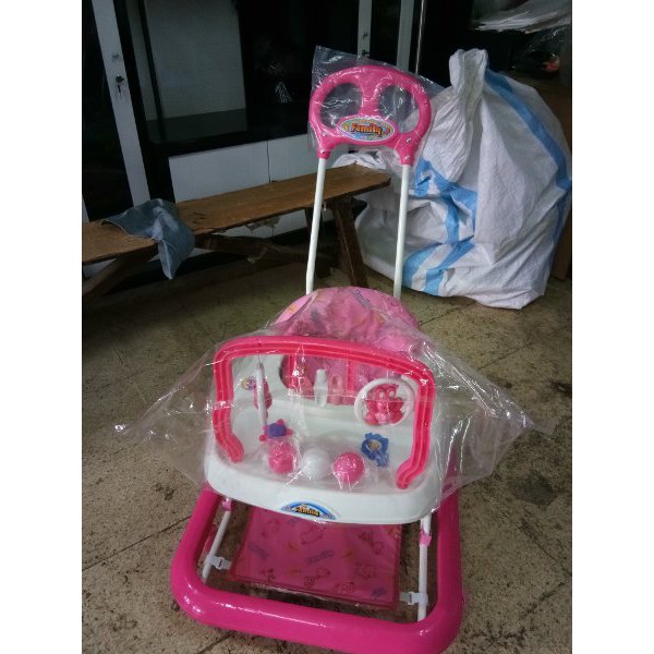 Baby Walker Family F1858
