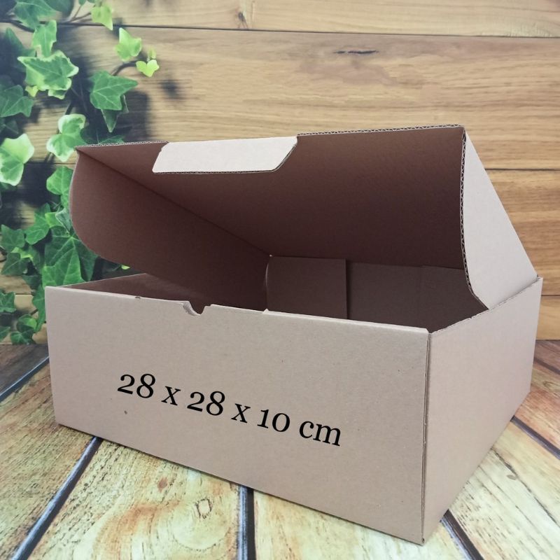 

box/kardus 28x28x10cm...die cut