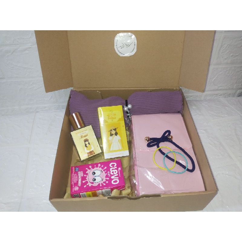 

Hampers/giftbox/parcel