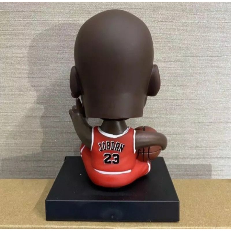 Miniatur Pajangan Koleksi Figure Pemain Basket Ball NBA Michael Jordan Bobble Head Chicago Bulls 23 Kolektor Dashboard Mobil Legend NBA Bisa Buat Kado Hadiah Unik Lucu dan Menarik