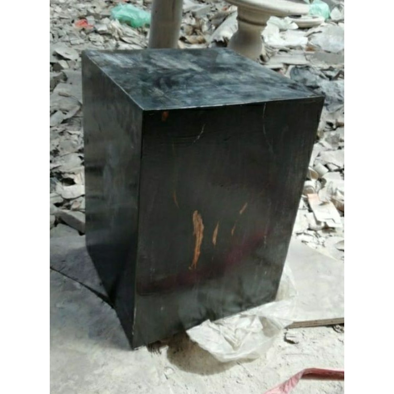 Kursi Batu Fosil Kayu Solid