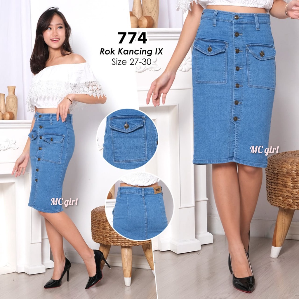 MC girl - Rok Span Jeans Kancing Depan Kantong Depan Warna Biru Muda Wanita / Rok Denim Pendek Full Kancing Depan Belah Depan Light Blue Cewek