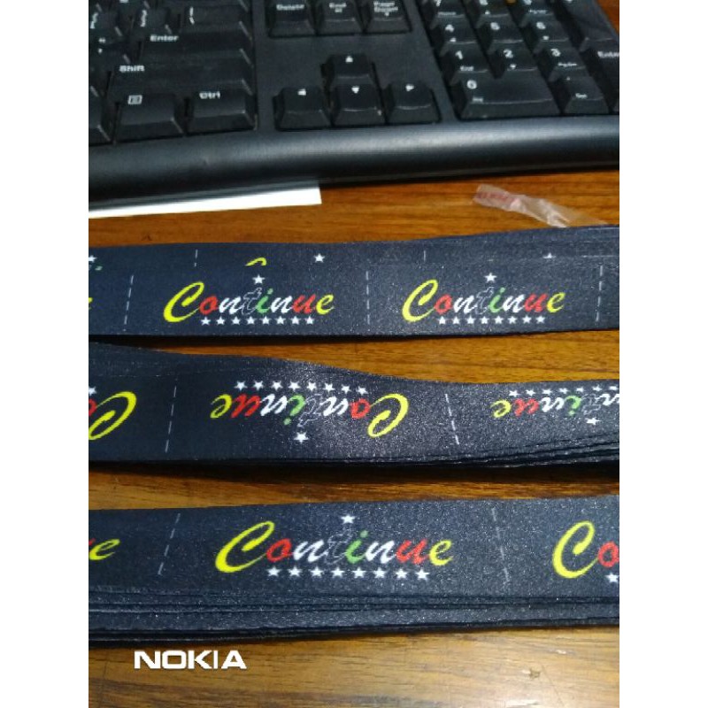 

LABEL BERWARNA-CUSTOM DESIGN