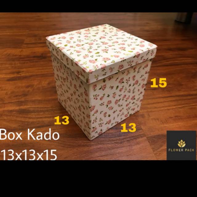 

Kotak Kado 13x13x15 Kotak Hadiah Hampers Souvenir Terlaris