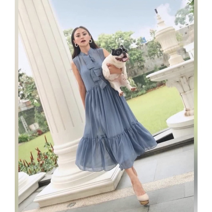 Monterey Dress from Array id , flowy bahannya lembut ada inner , brandnew with tag & dustbag