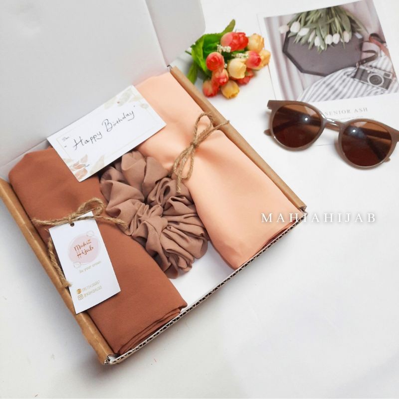 Hampers Hijab Pashmina Babydoll / Paket Gift hadiah murah / Kado Ulang tahun , pernikahan , annivarsary , wisuda