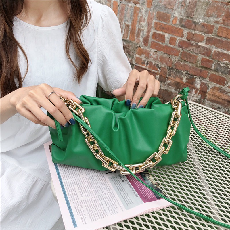 Mores Tas Selempang Wanita Veebi The Chain Cloud Slingbag Baguette Mini Kerut PU Kulit Sintetis