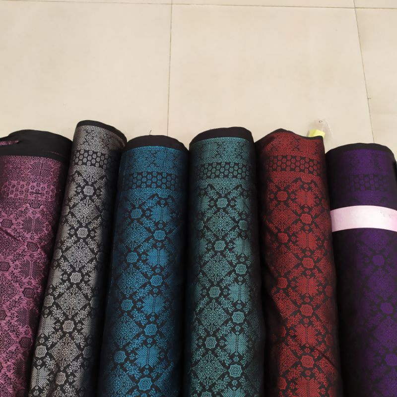 Songket Fancy Palembang (Dasar Hitam benang silver)