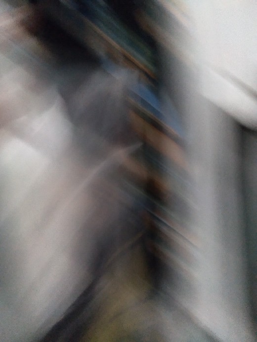 Plastik Klip Pond Oval Plong (tebal) 30x38+7/ 30x45 Isi 100 Lembar. Bening,susu,hitam