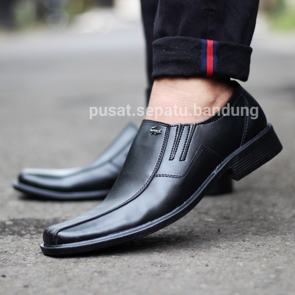 Sepatu Kickers Casual Formal Santai Kantor Kuliah Kerja Dinas Pantofel Vantopel PDH PDL Dishub Polri